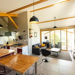 appartement-4-6-places-sud-ardeche.hotels-rhonealpes.com/