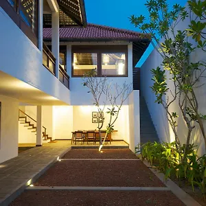 https://jetwing-thalahena-villas.negombohotels.net